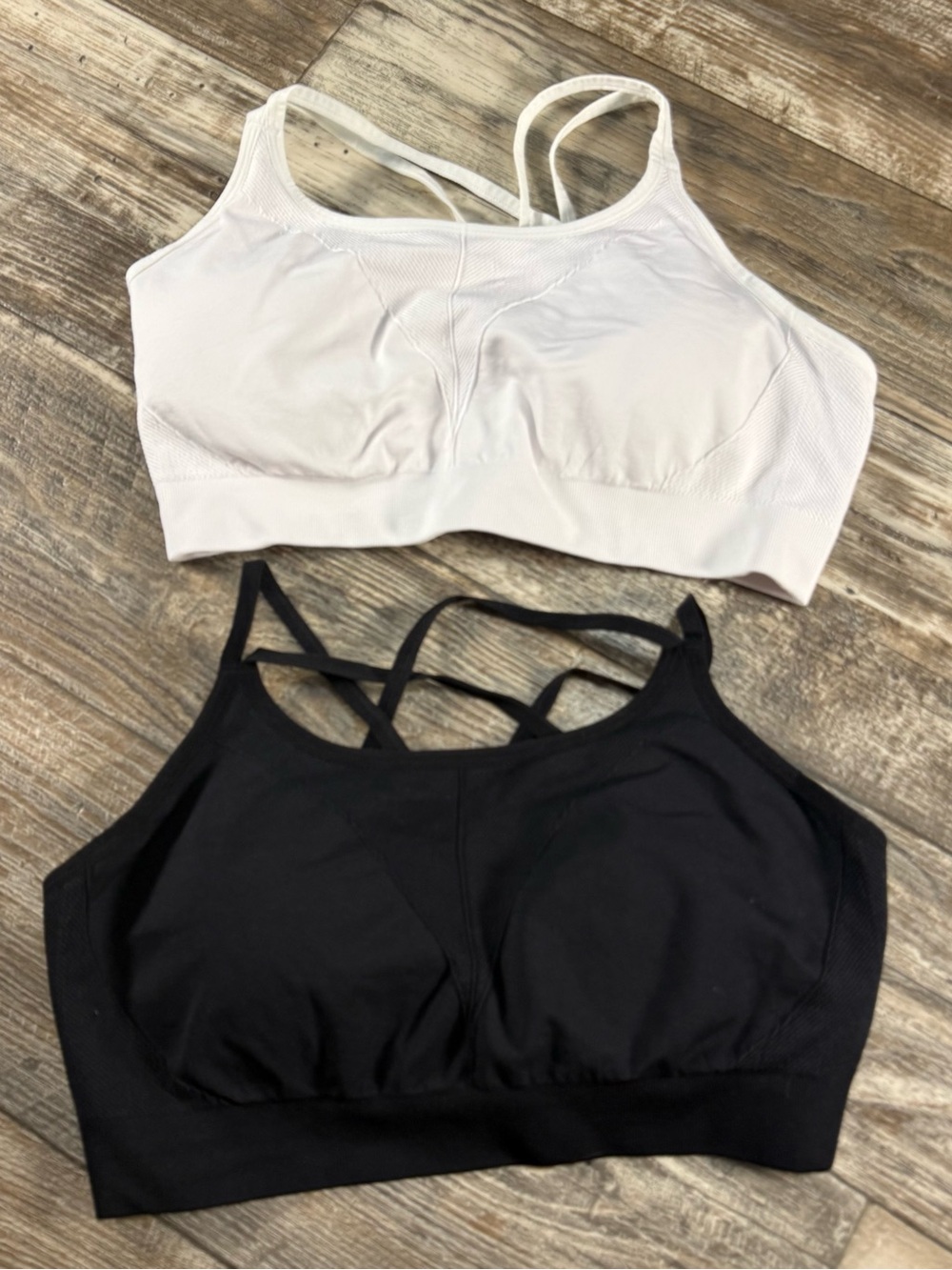 2 Soma Sport Seamless Bra with Strappy Backf